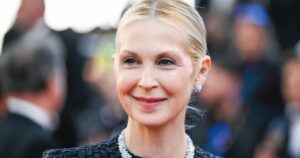 Kelly Rutherford’s Billowy Dress Screams ‘New York City Rich Mom’ — Steal the Look for 