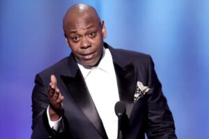 Dave Chappelle hilariously mocks surprise guest Kanye on stage at LA comedy show