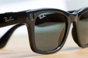 Crook with smart glasses extorts victim after filming without her consent — and there’s nothing she can do about it