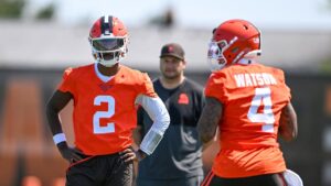 Browns coach Todd Monken keeping QB competition open amid uneven practice reps, Shedeur Sanders buzz