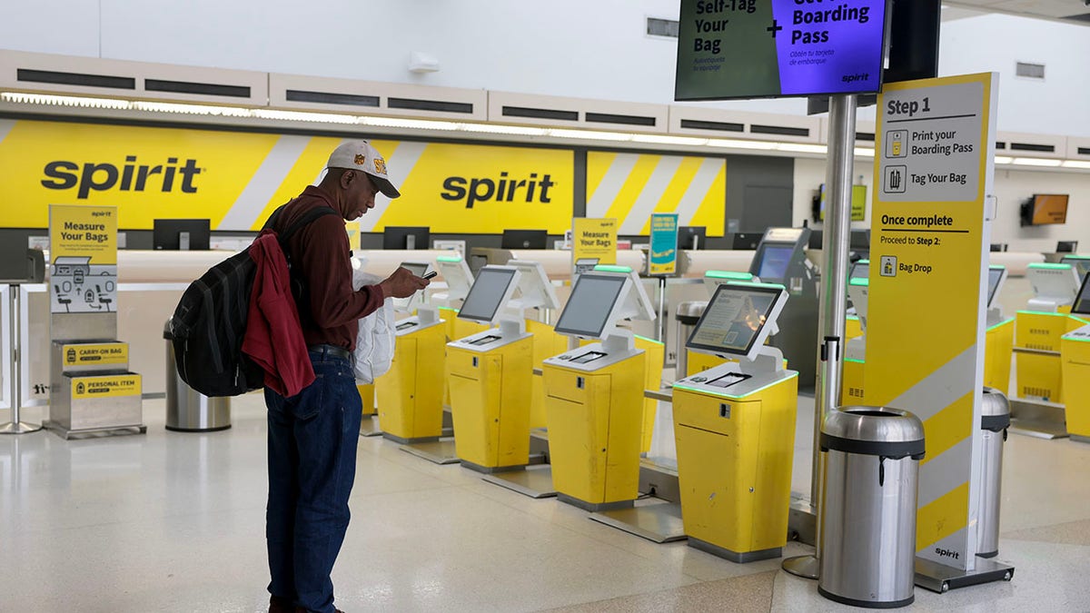 Spirit Airlines meltdown fuels chaos and fears