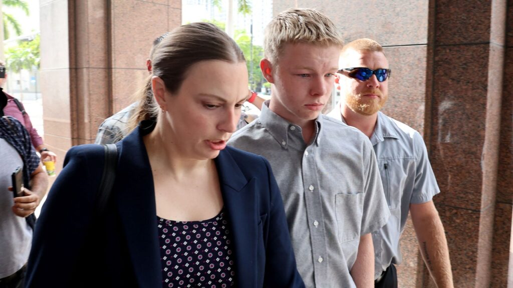 Teen stepbrother accused of killing Anna Kepner on Carnival cruise remains free before trial