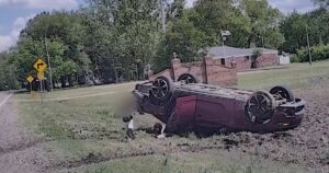 Toddler Seen Running From Wrecked Car After Chase With Arkansas Police Chase Ends in Crash