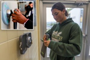 Study shows school cell phone bans have little effect on academics — but do have one huge benefit