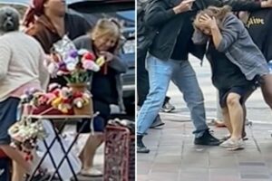 Horrifying brawl breaks out between street vendors in LA as woman weaponizes Tajín Horrifying brawl breaks out between street vendors in LA as woman weaponizes Tajín