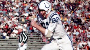 NFL legend Raymond Berry dead at 93
