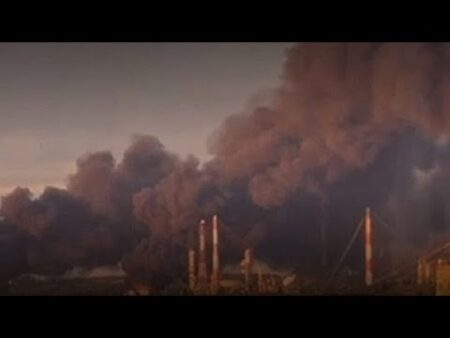 Russia launches fresh strikes on Ukraine, Kyiv hits refinery hub