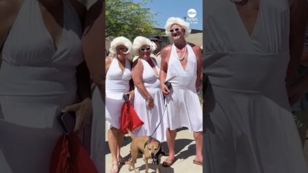 Palm Springs hosts record-setting Marilyn Monroe celebration