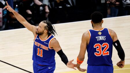 Knicks survive to take 2-0 NBA Finals lead after Jalen Brunson’s clutch shot sinks Spurs