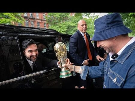 New York mayor Mamdani and Bastian Schweinsteiger unveil World Cup trophy
