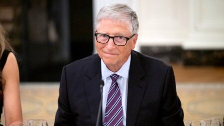 Bill Gates faces House investigators over Jeffrey Epstein ties Bill Gates faces House investigators over Jeffrey Epstein ties
