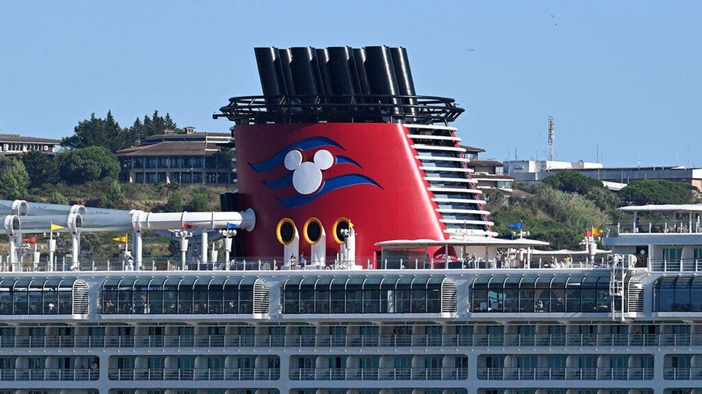 Major cruise line limits fan-favorite trend after passengers say it’s gotten ‘out of hand’ Major cruise line limits fan-favorite trend after passengers say it’s gotten ‘out of hand’