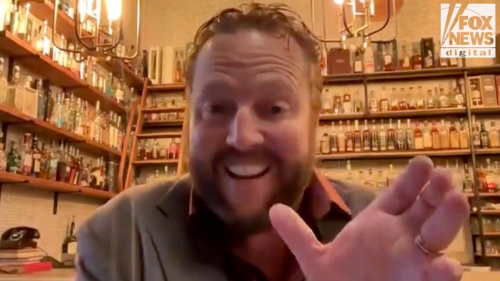 Restaurant owner says tip screens are turning coffee runs into 'awkward' moments