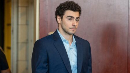 Judge reveals Luigi Mangione will pursue psychiatric defense in UnitedHealthcare CEO assassination case Judge reveals Luigi Mangione will pursue psychiatric defense in UnitedHealthcare CEO assassination case