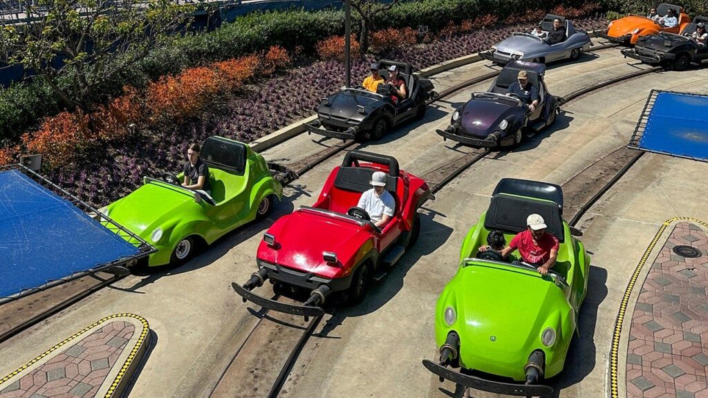 Iconic Disneyland attraction must switch to electric vehicles to comply with blue state’s emissions standards