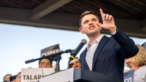 Talarico says the divide is ‘top vs. bottom’ — then heads to one of America’s richest donor enclaves Talarico says the divide is ‘top vs. bottom’ — then heads to one of America’s richest donor enclaves