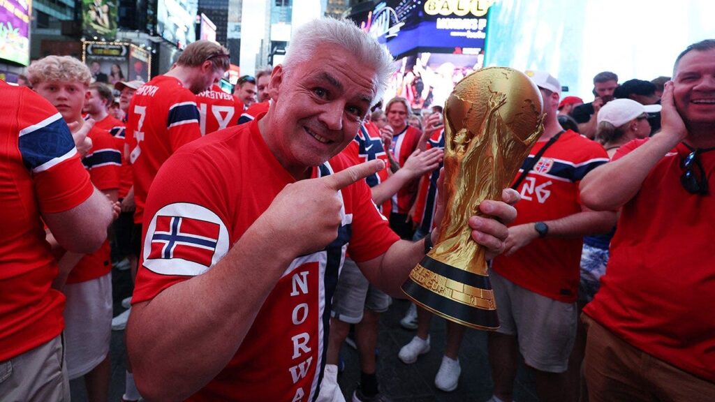 Norway World Cup fans take over Times Square as team prepares for Senegal match Norway World Cup fans take over Times Square as team prepares for Senegal match