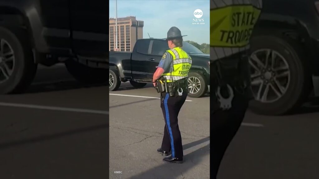 FBI searches for Kansas City shooting suspect