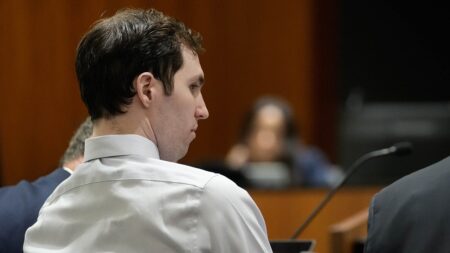 Charlie Kirk assassination suspect’s lawyers mirror notorious killer’s tactical delay strategy: fmr prosecutor