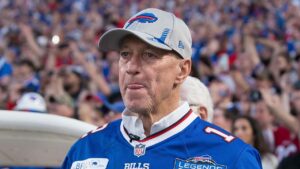Bills legend Jim Kelly reveals he suffered a stroke this spring, says he feels ‘really good’ now Bills legend Jim Kelly reveals he suffered a stroke this spring, says he feels ‘really good’ now