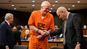 Alex Murdaugh’s lawyers withdraw request for civilian clothes, accuse prosecutors of creating a ‘spectacle’