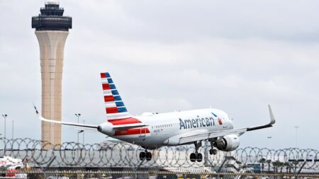 American Airlines flight aborts Miami takeoff after business jet enters runway