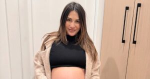 Bachelorette Andi Dorfman Reveals How Her Pregnancy Differs From Last Time: It ‘Wears Me’ Bachelorette Andi Dorfman Reveals How Her Pregnancy Differs From Last Time: It ‘Wears Me’
