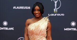 Simone Biles Responds to Fan Who Demands ‘Update’ About Near-Death Health Experience
