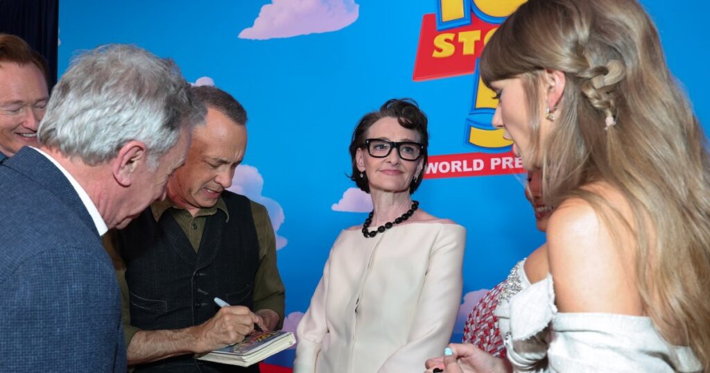 Taylor Swift Had Tom Hanks Sign a ‘Toy Story’ VHS in Sweet Moment at ‘Toy Story 5’ Premiere