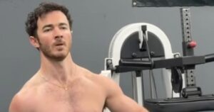 People We Googled Shirtless This Week: The Hottest Rising Stars in Film, TV and Beyond