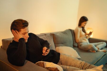 Dear Abby: I’m embarrassed that my son, daughter-in-law continue to ignore my texts Dear Abby: I’m embarrassed that my son, daughter-in-law continue to ignore my texts