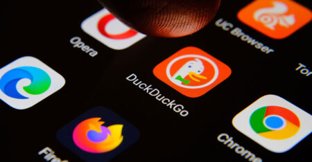 DuckDuckGo Gains as Google Pushes AI Search