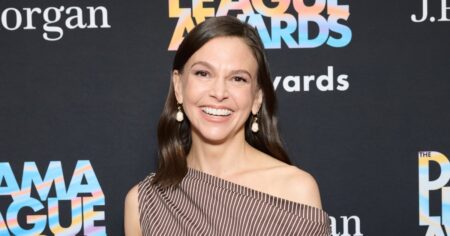 Sutton Foster Wore the Timeless Dress Style That’s So Flattering on Women Over 50 — The  Look
