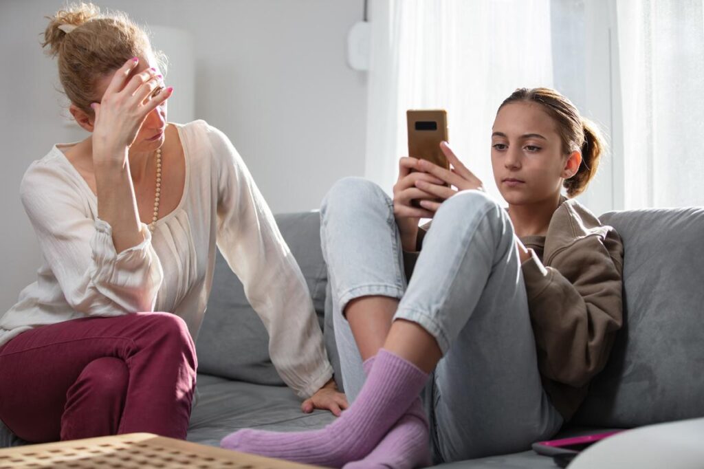 Parents of teens lose 48 nights of sleep per year worrying about their children’s growing online presence: survey Parents of teens lose 48 nights of sleep per year worrying about their children’s growing online presence: survey