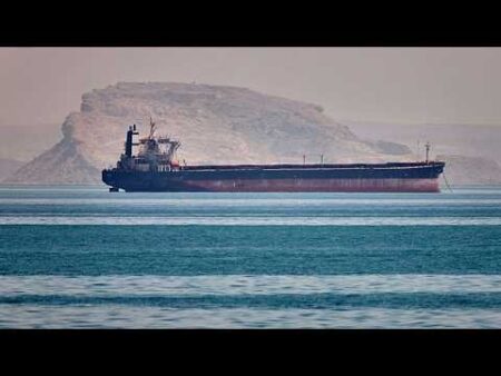 Ship runs aground in Hormuz as Iran insists on controlling the strait