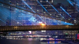 Brooklyn Bridge catches fire amid NYC fireworks display as Trump hails it in DC speech