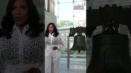 Sheryl Lee Ralph delivers a powerful rendition of the Star-Spangled Banner. TONIGHTÂ at 10p on ABC. Sheryl Lee Ralph delivers a powerful rendition of the Star-Spangled Banner. TONIGHTÂ at 10p on ABC.