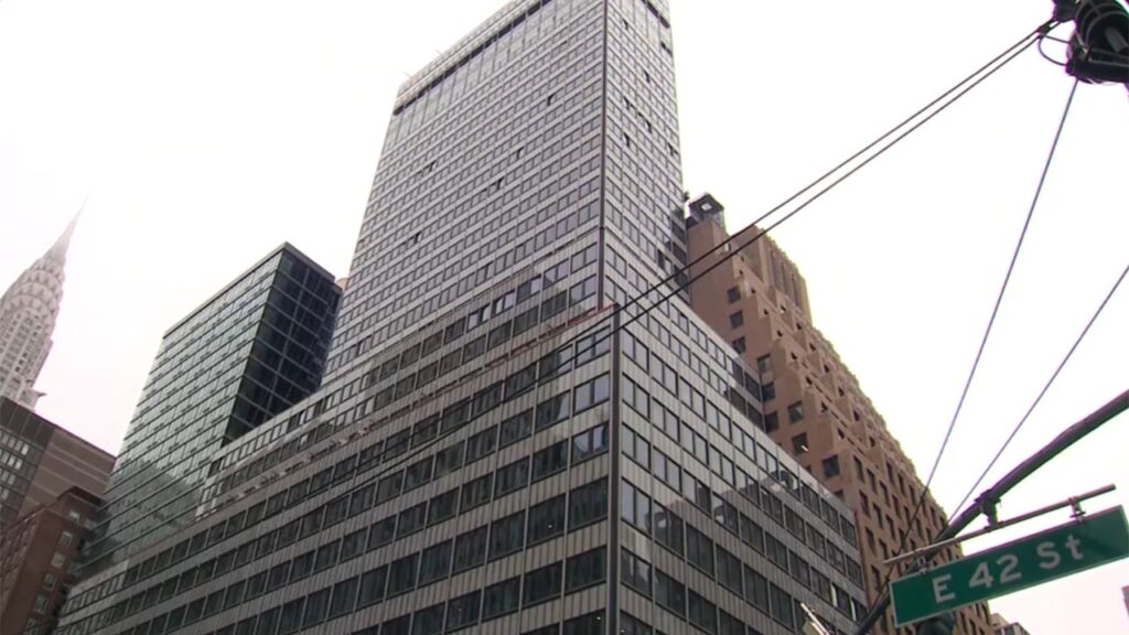 Manhattan high-rise evacuated as officials warn of potential collapse Manhattan high-rise evacuated as officials warn of potential collapse