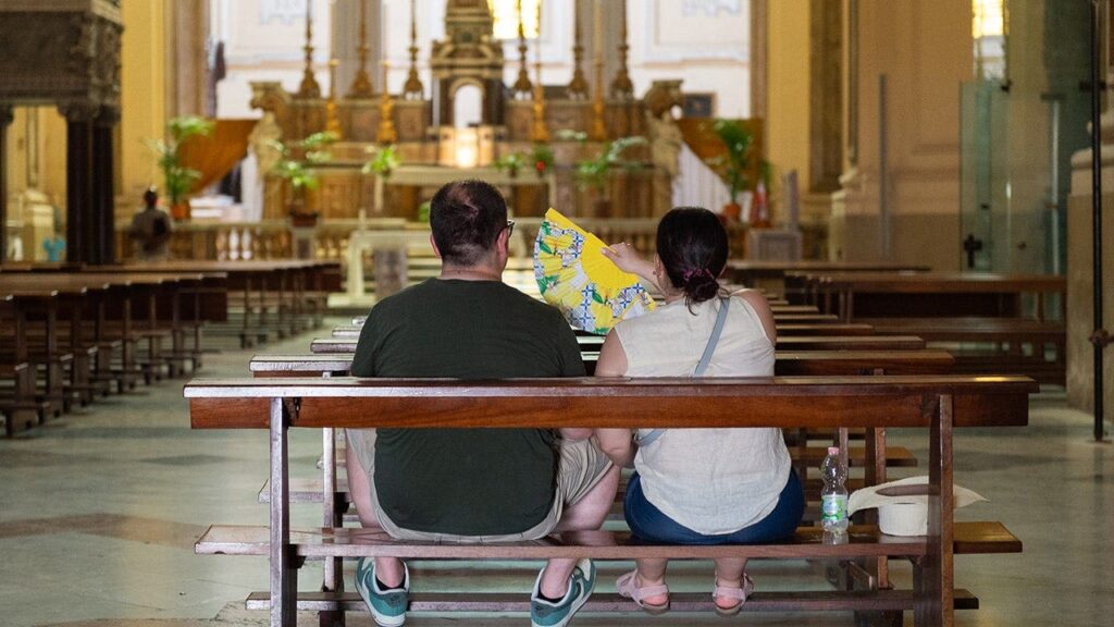 Tourist’s church clothing hack leaves travelers sharply divided over sacred-site etiquette
