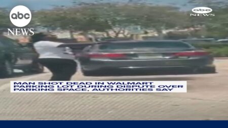Man shot dead during parking spot dispute at Florida Walmart Man shot dead during parking spot dispute at Florida Walmart