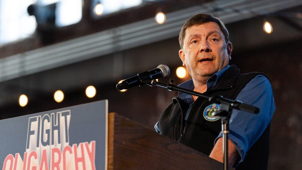 Bernie-backed socialist who allied with Platner could supplant him on ballot Bernie-backed socialist who allied with Platner could supplant him on ballot