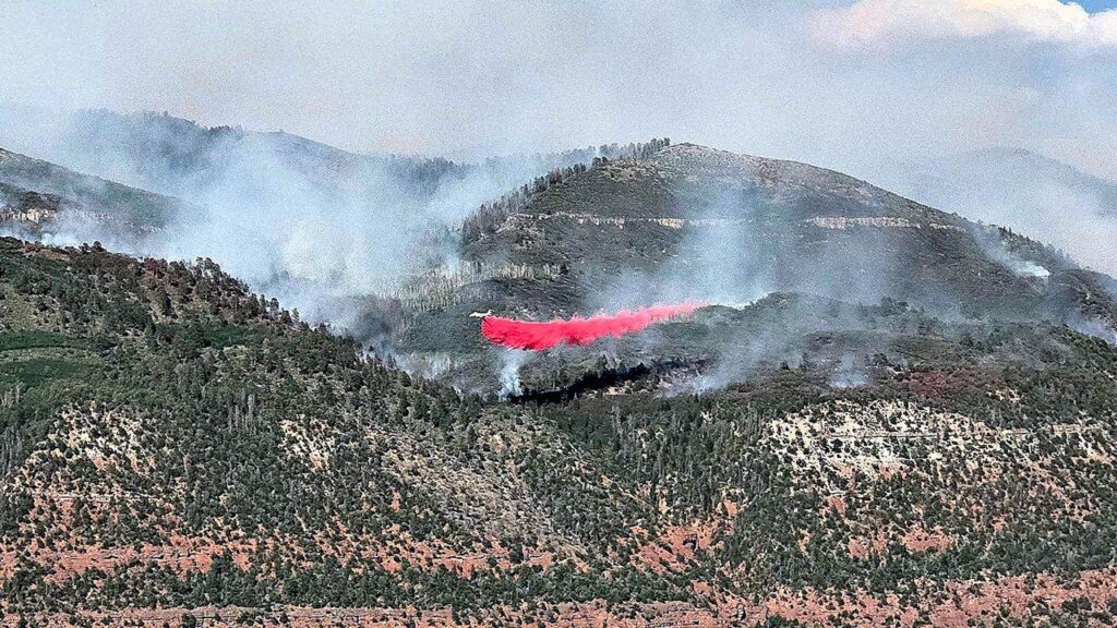 Colorado firefighting pilot killed when plane crashes into reservoir Colorado firefighting pilot killed when plane crashes into reservoir