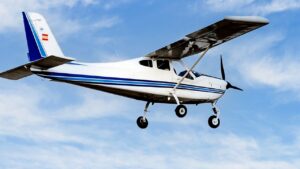 Pilot’s viral sky message leaves people stunned after unexpected flight path