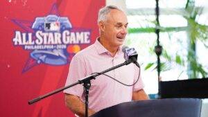 Inside MLB CBA negotiations as Manfred, players union exec discuss issues as sides attempt to save 2027 season