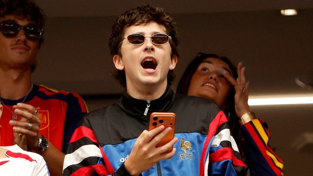 Timothée Chalamet has priceless reaction after meeting Cowboys cheerleaders at World Cup Timothée Chalamet has priceless reaction after meeting Cowboys cheerleaders at World Cup
