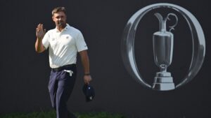 Bryson DeChambeau posts 3-under 67 at Royal Birkdale to silence critics after three straight missed major cuts Bryson DeChambeau posts 3-under 67 at Royal Birkdale to silence critics after three straight missed major cuts