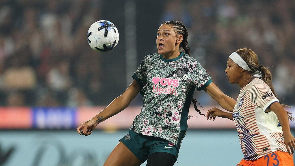 Trinity Rodman says NWSL record-crowd game in NY should not have been played amid poor air Trinity Rodman says NWSL record-crowd game in NY should not have been played amid poor air