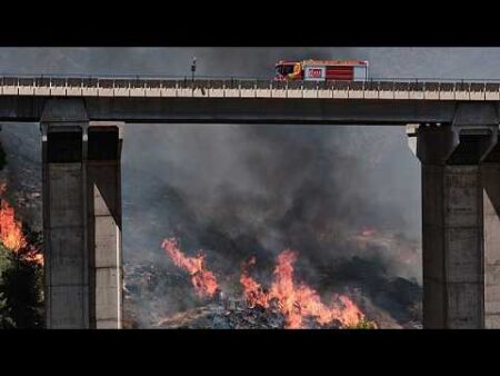 Spanish PM Pedro Sánchez urges better prevention after deadly wildfire in south