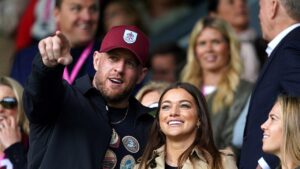 JJ Watt goes after MLS squad after social post leaves out wife, a local soccer legend: ‘Worth a mention’ JJ Watt goes after MLS squad after social post leaves out wife, a local soccer legend: ‘Worth a mention’