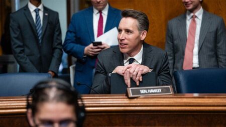 EXCLUSIVE: Hawley expands USPS probe with blistering letter accusing chief of dodging Congress